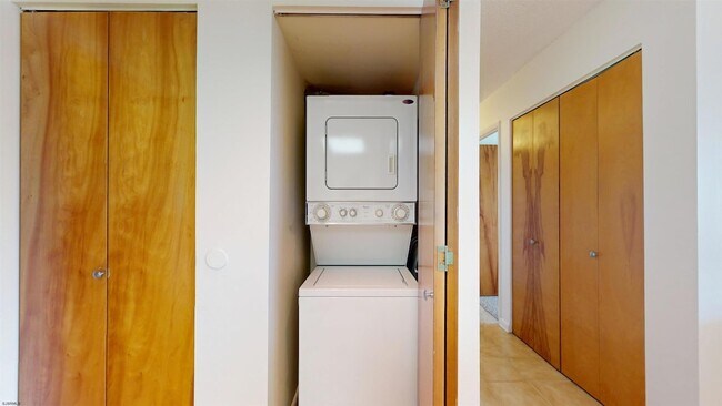 Building Photo - 4500 W Brigantine Ave