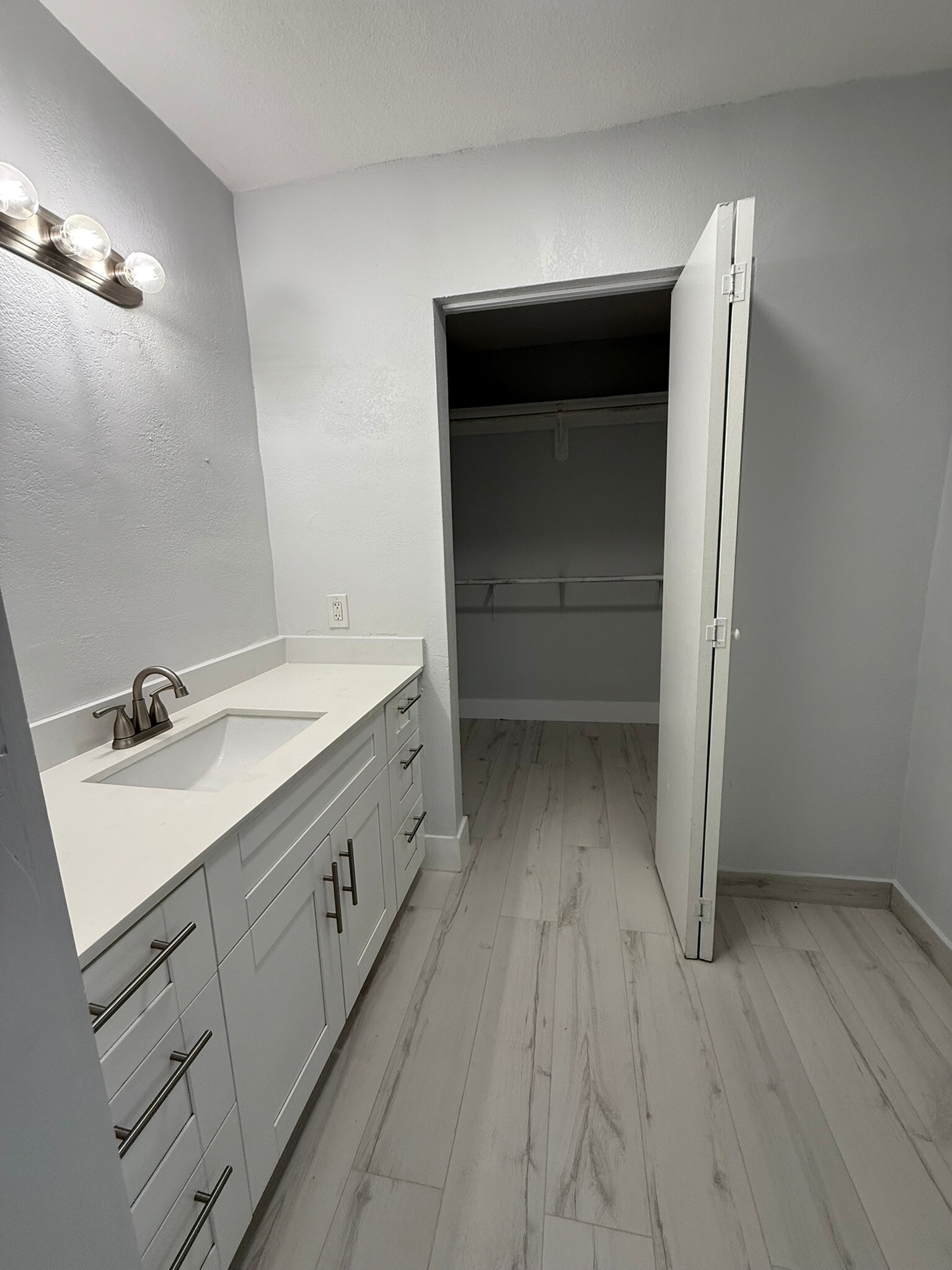 Master Bathroom - 7142 SW 22nd St