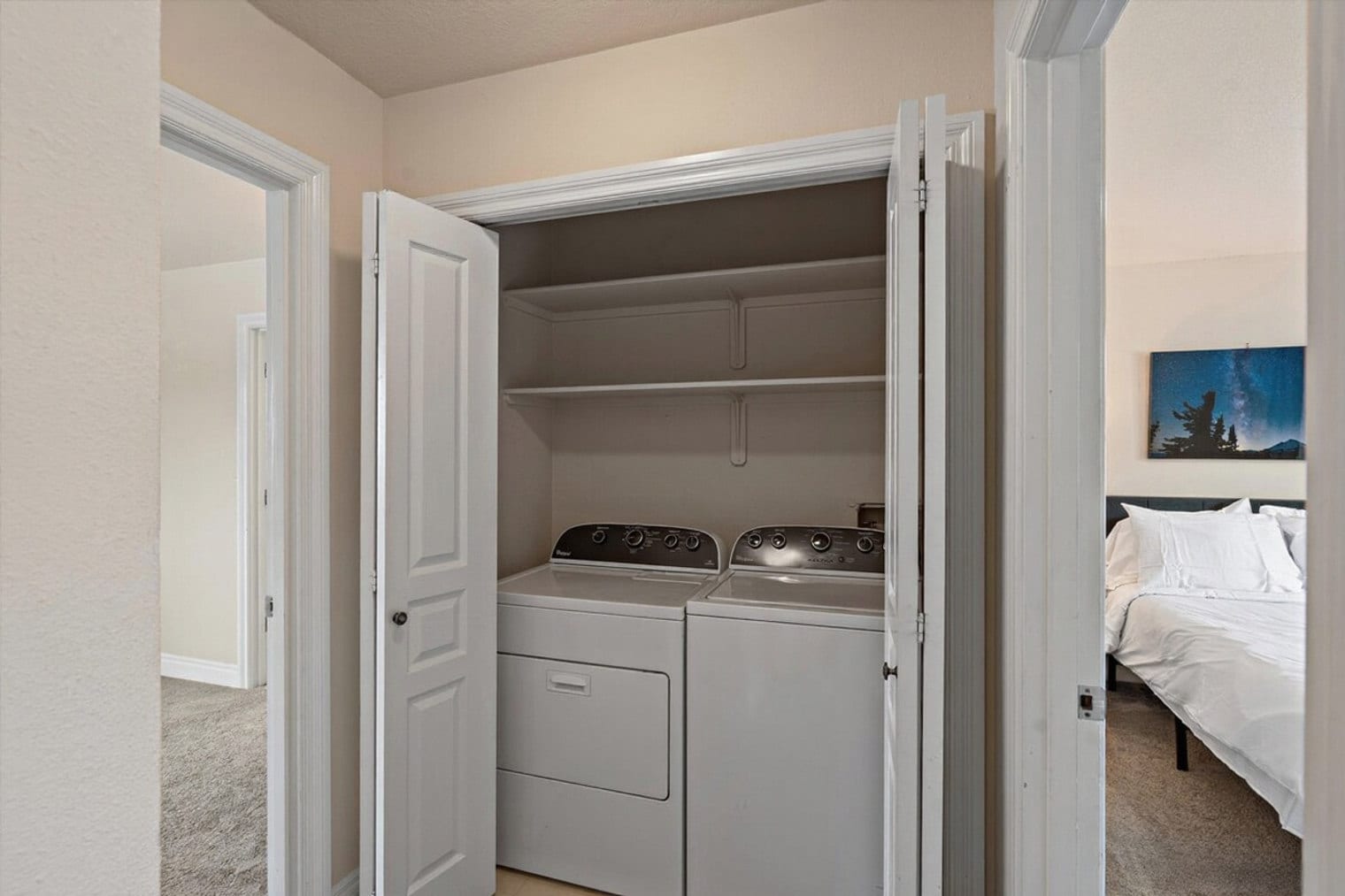 Building Photo - 243 W 13th Ave