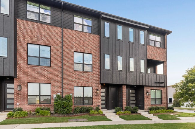 Primary Photo - 1737 W Cantey St