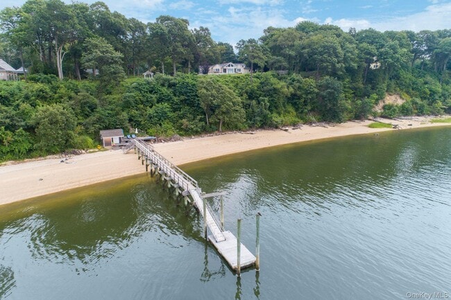 Building Photo - 140 Old Winkle Point Rd