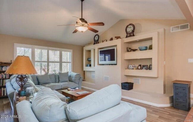 Building Photo - 4936 E Evans Dr