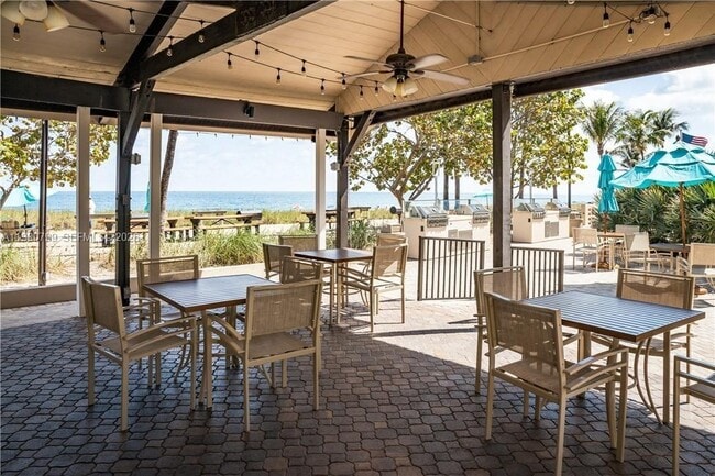 Building Photo - 4900 N Ocean Blvd