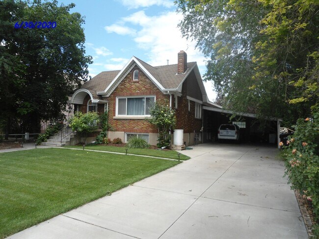 Primary Photo - 678 West Center Street