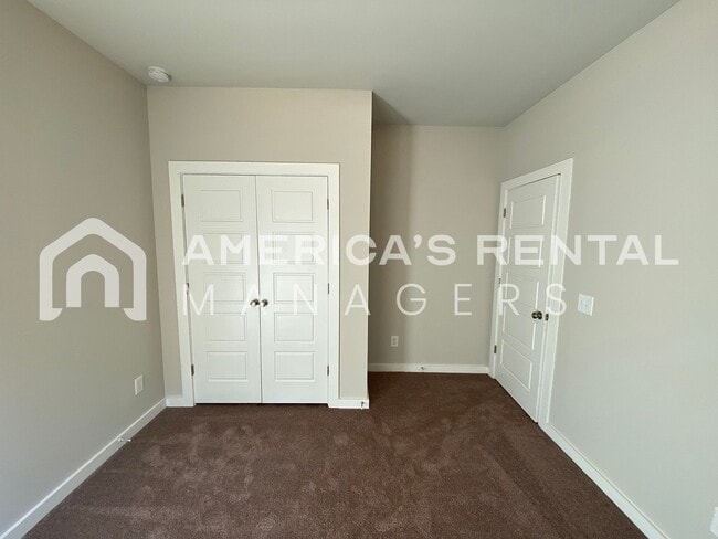 Building Photo - 581 Andrew Dr