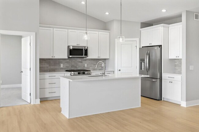 Building Photo - 11948 Smithfied drive