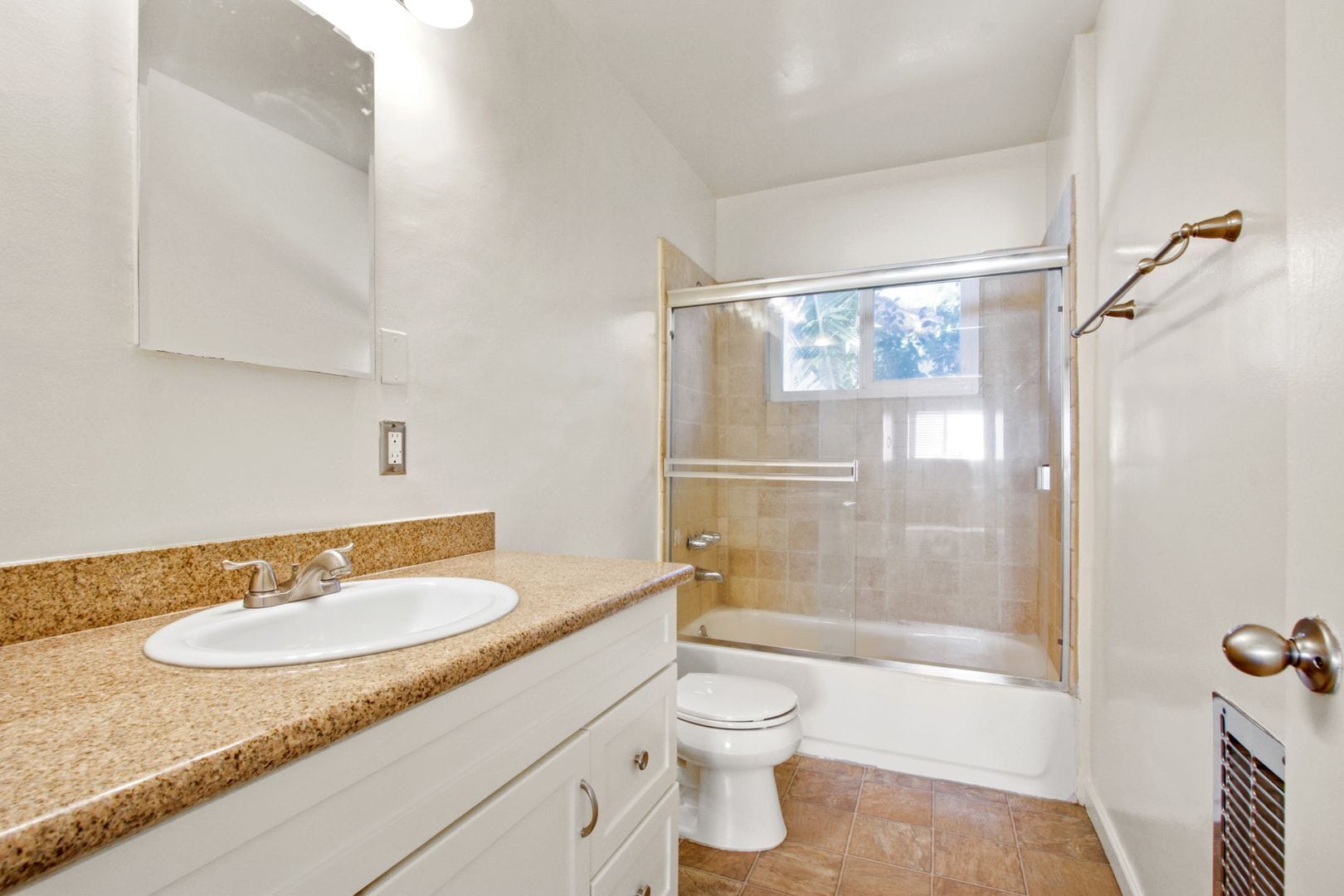 Building Photo - 1234 10th St