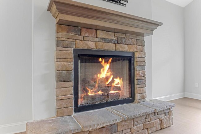 Building Photo - 2319 Davenport Ct