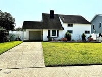 Building Photo - 12 Elves Ln