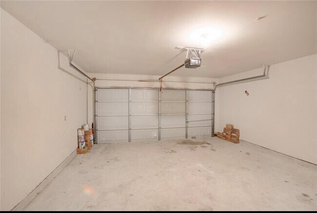 Building Photo - 16407 Grants Manor Ct