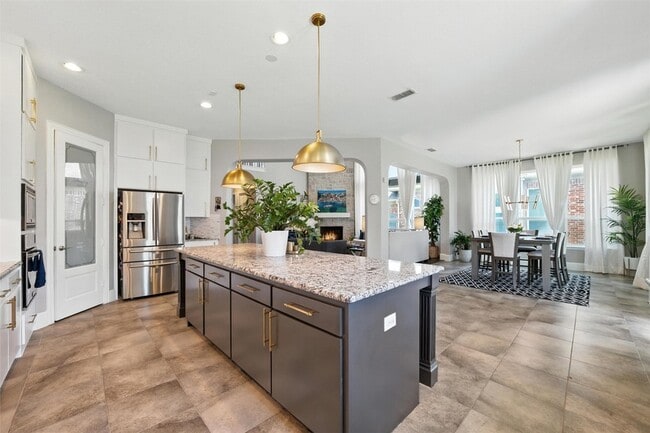 Building Photo - 13401 Mardi Gras Ln