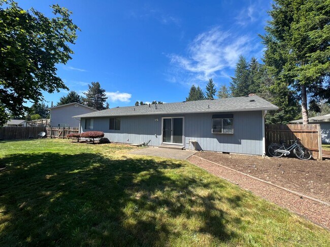 Building Photo - 14724 27th Ave E