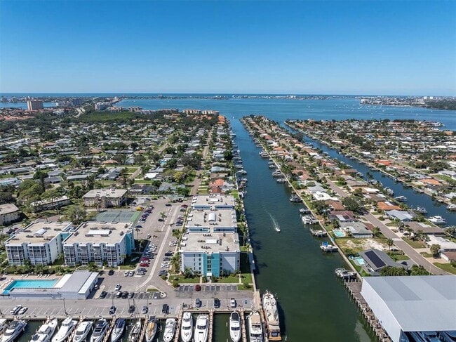 Building Photo - 4902 38th Way S