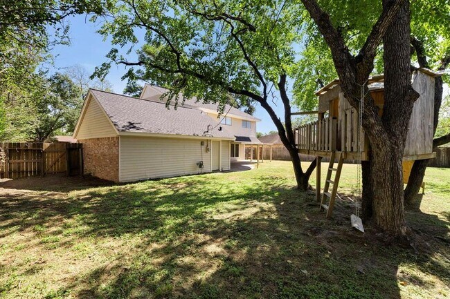 Building Photo - 12711 Shady Knoll Ln