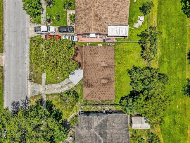 Building Photo - 1823 Ravenall Ave