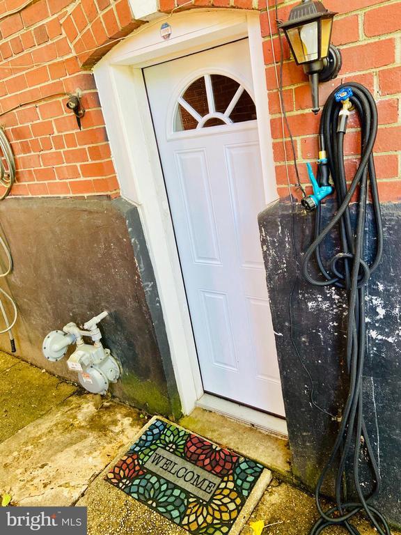 Building Photo - 113 Forrester St SW