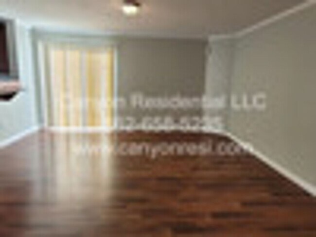 Building Photo - 103 Dormont Dr NE