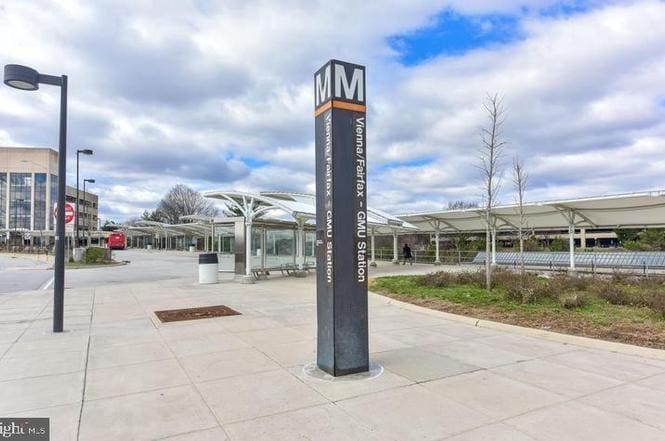 Vienna Metro Station - 9480 Virginia Center Blvd