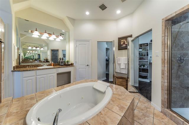 Building Photo - 8401 Sea Pines Pl
