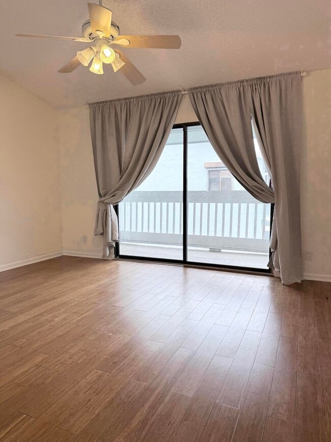 Building Photo - 1635 Woodbridge Lakes Cir