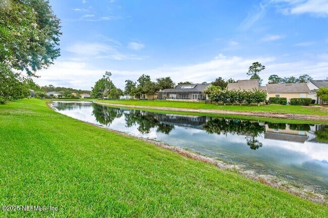 Building Photo - 1175 Eagle Point Dr