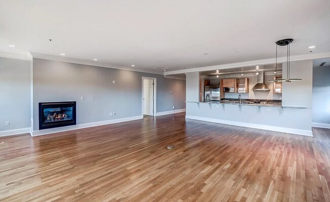 Building Photo - 1560 Blake St