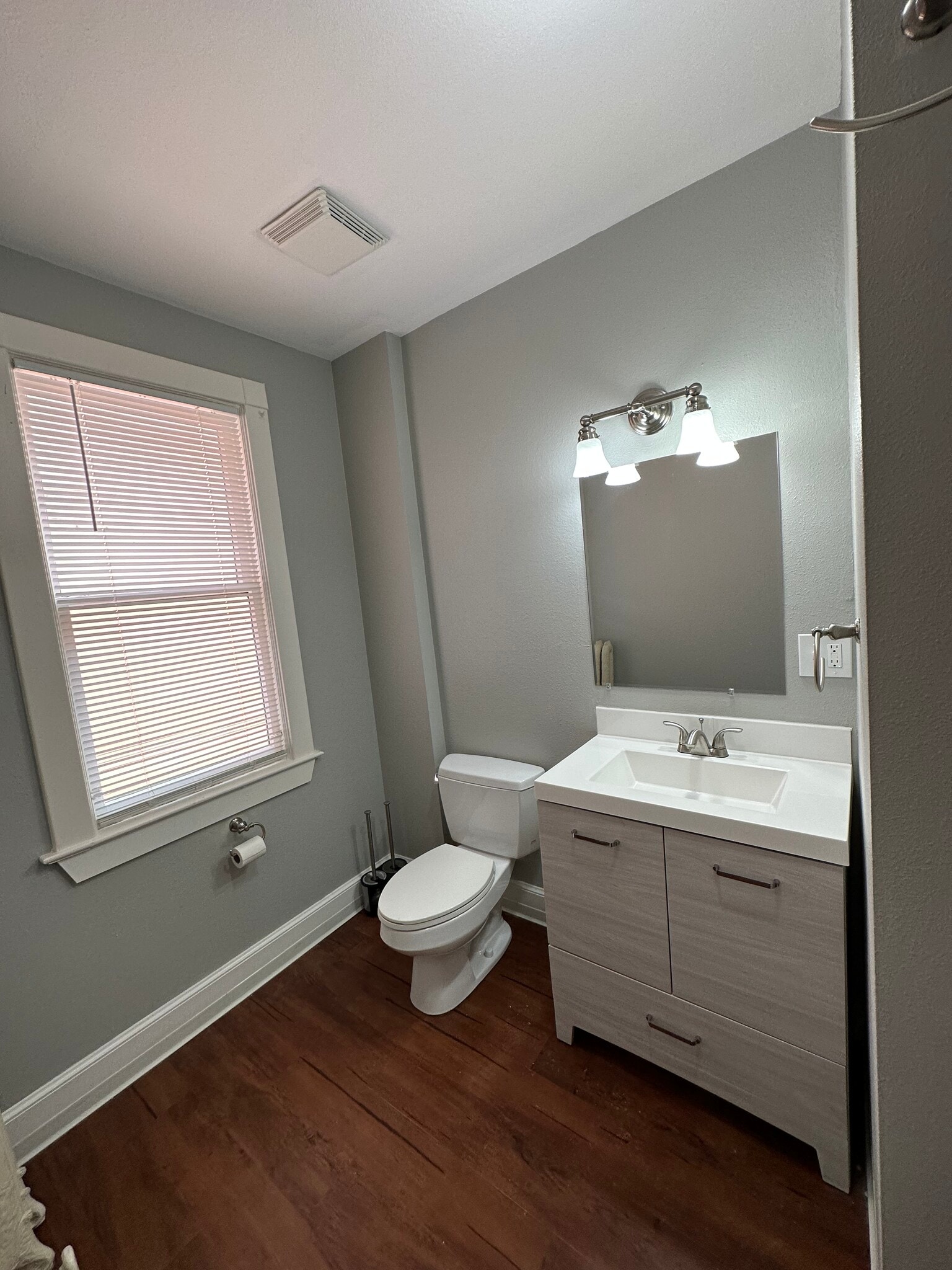 Bathroom - 725 N Tejon St