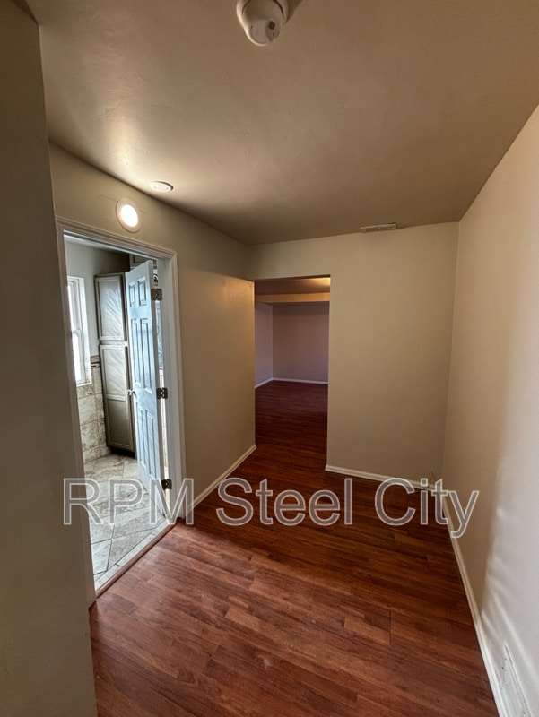 Building Photo - 2521 Emilia St