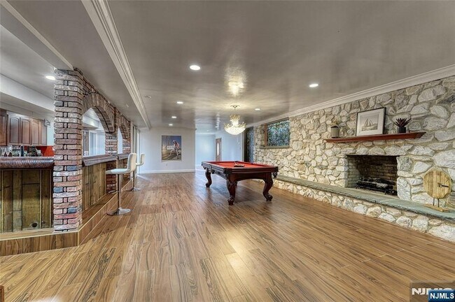 Building Photo - 91 Chestnut Ridge Rd