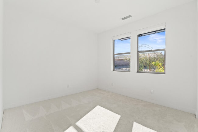 Building Photo - 73584 Henri Dr