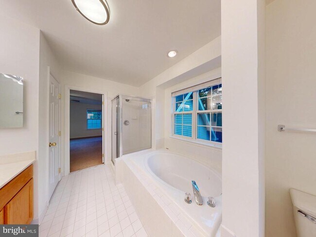 Building Photo - 1379 Dominion Ridge Ln