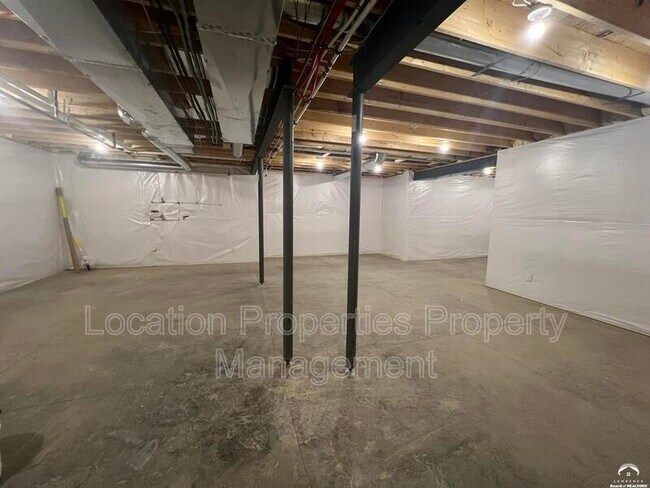 Building Photo - 1840 Quail Creek Dr