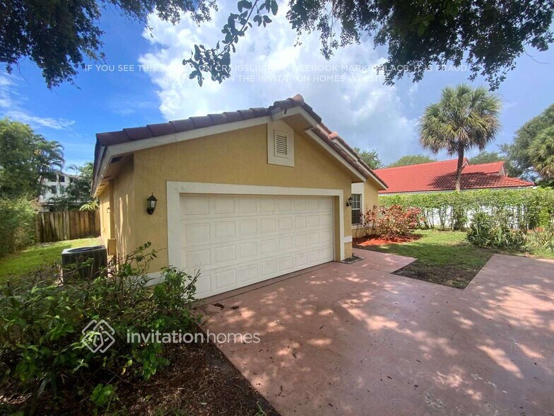 Building Photo - 1320 SW 18th St