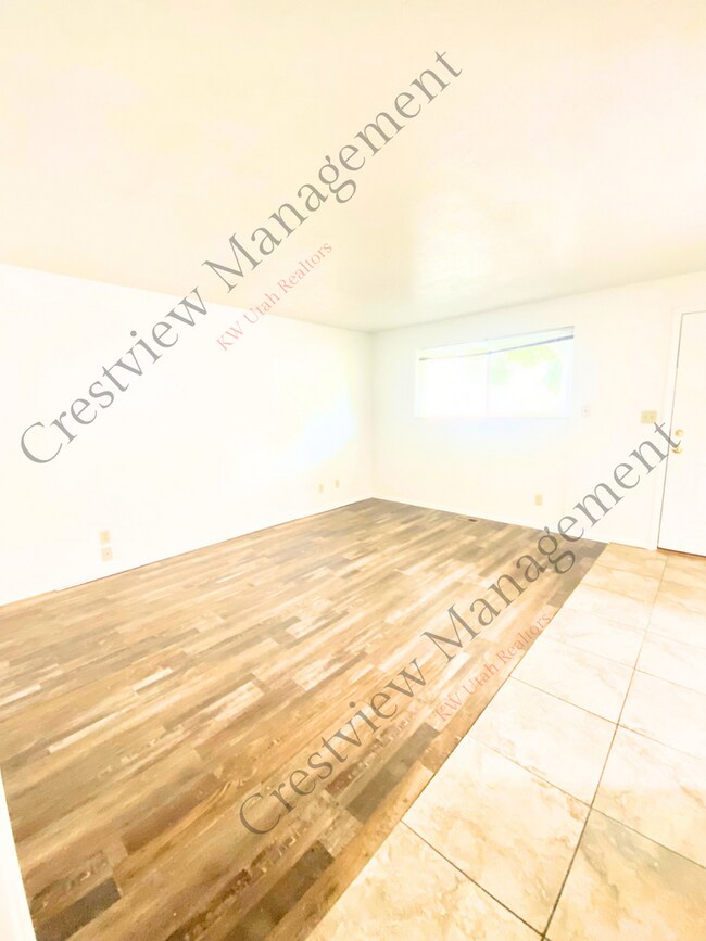 Building Photo - 1214 4700 S