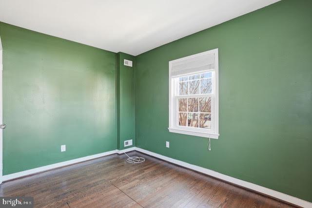 Building Photo - 657 S Columbus St