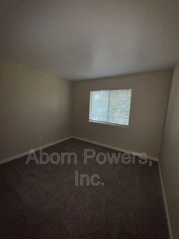 Building Photo - 2529 Greenwood Ln