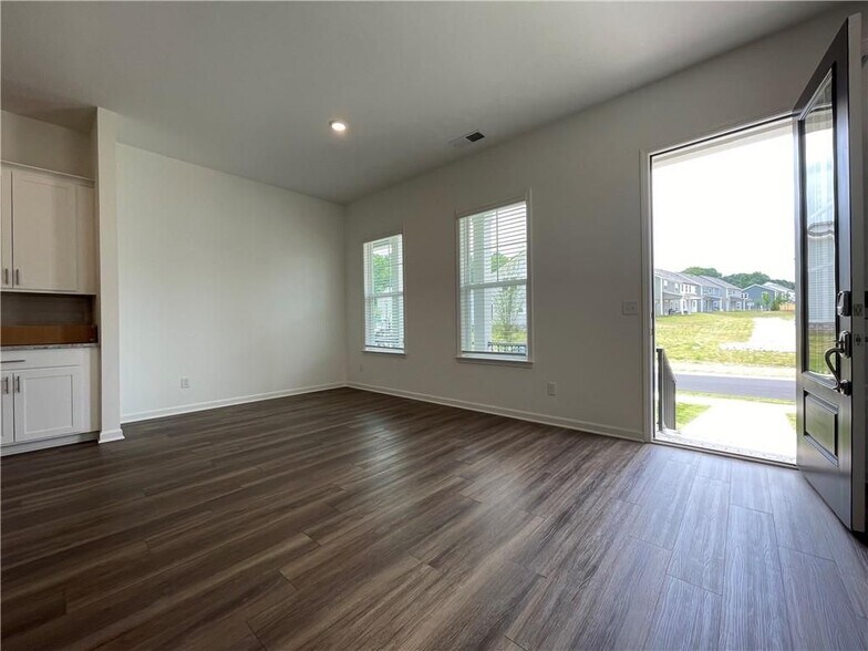 Building Photo - 1597 Tilden Ct