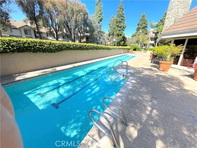 Building Photo - 2563 Plaza del Amo