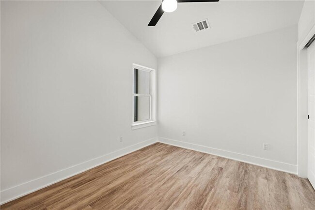 Building Photo - 21201 Portsmouth Cove