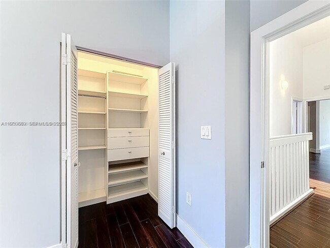 Building Photo - 3769 NE 209th Terrace