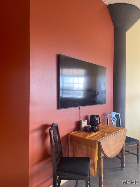 Building Photo - 701 N 15th St