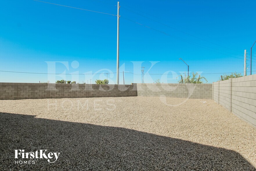Building Photo - 8434 S 258th Dr