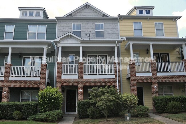 Primary Photo - 338 Kinellan Ln