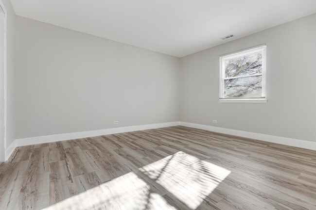 Building Photo - 59 Gant Cir