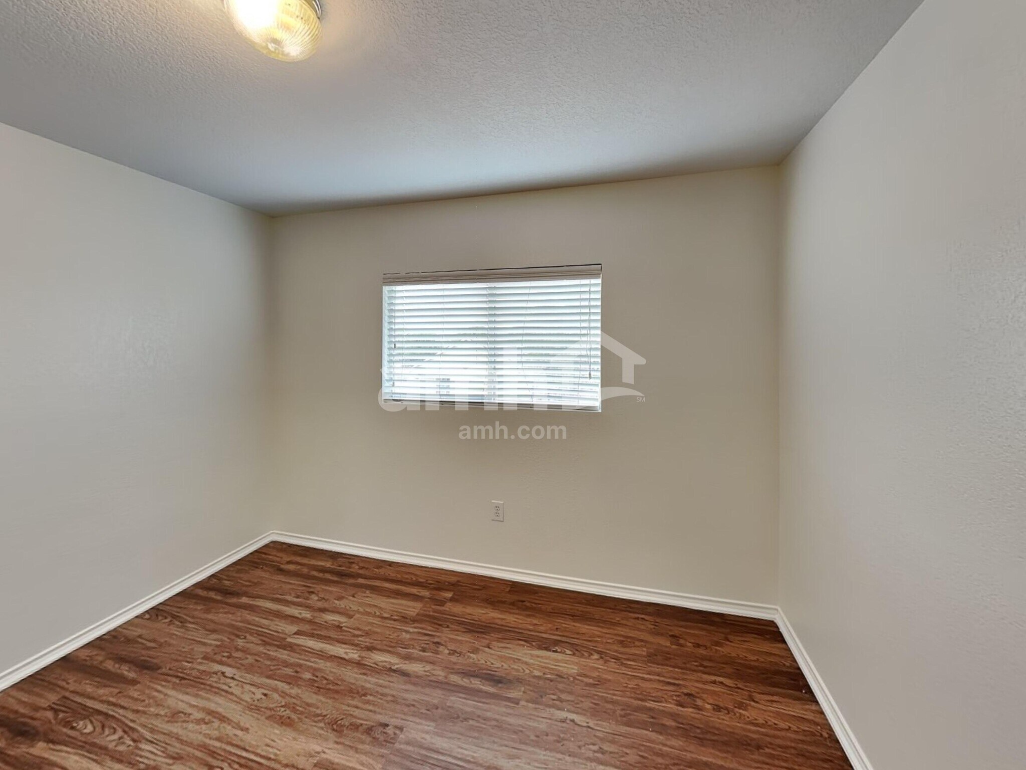 Building Photo - 9315 Juniper Spring