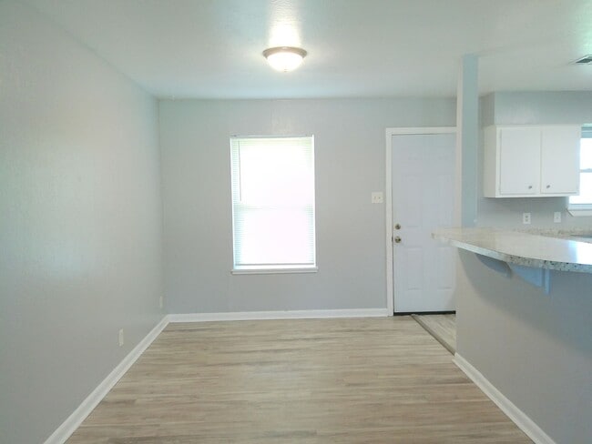 Building Photo - 4318 Belfast Dr