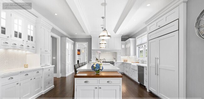 Building Photo - 496 Wainscott Harbor Rd
