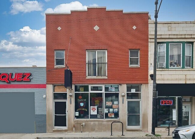 Building Photo - 2849 W Belmont Ave