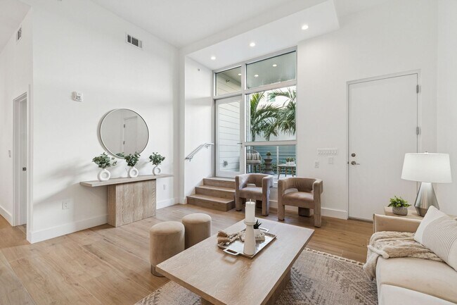 Building Photo - 1343 4th St