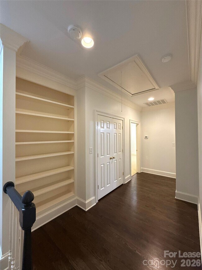 Building Photo - 1500 Ferncliff Rd